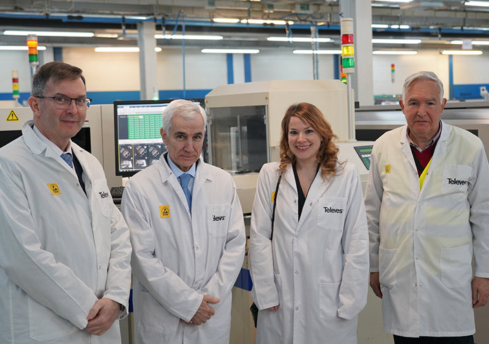 Foto Maxwell Applied Tech y Televés muestran al comisionado del PERTE Chip su potencial en el sector de los semiconductores.